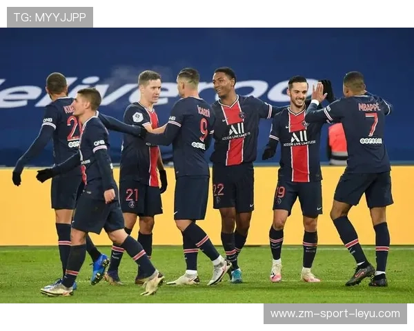 巴黎锋线多点连动，法甲赛场声势如虹