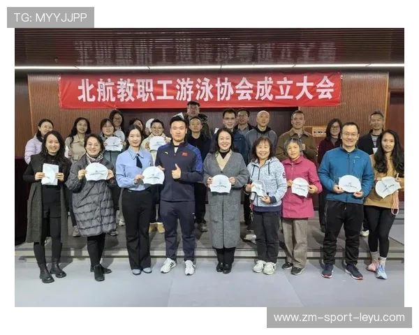 游泳协会推进校园游泳课的标准化教材与师资培养，游泳培训标准